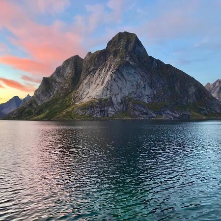 Reinefjorden Lodge ภายนอก รูปภาพ